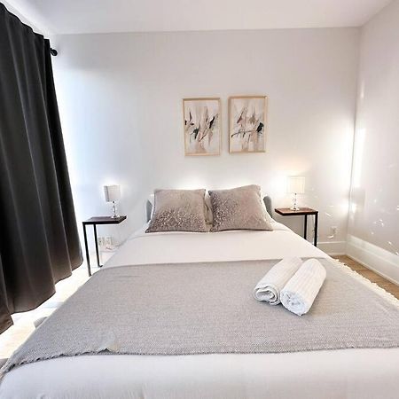 Elegant Suites - City Views, Lake View, Free Parking Τορόντο Εξωτερικό φωτογραφία