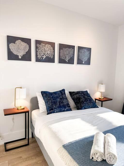 Elegant Suites - City Views, Lake View, Free Parking Τορόντο Εξωτερικό φωτογραφία